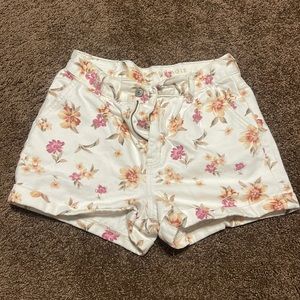 American Eagle Size 2 High Waisted Jean short